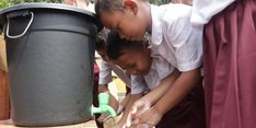 Lebih dari 600 Pelajar SD di Serang Ramai-Ramai Cuci Tangan, Ada Apa?