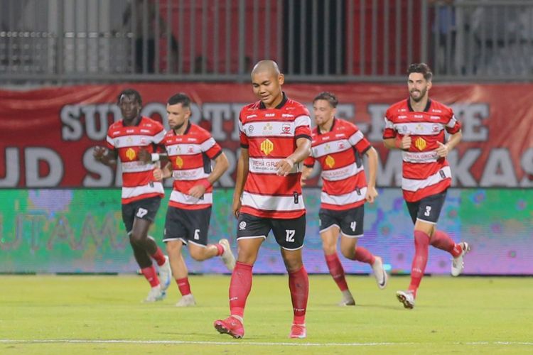 Momen selebrasi gol Pedro Monteiro dalam laga pekan ketiga Super League 2025-2026 antara Madura United vs Persita Tangerang di Stadion Gelora Madura Ratu Pamelingan, Minggu (24/8/2025).