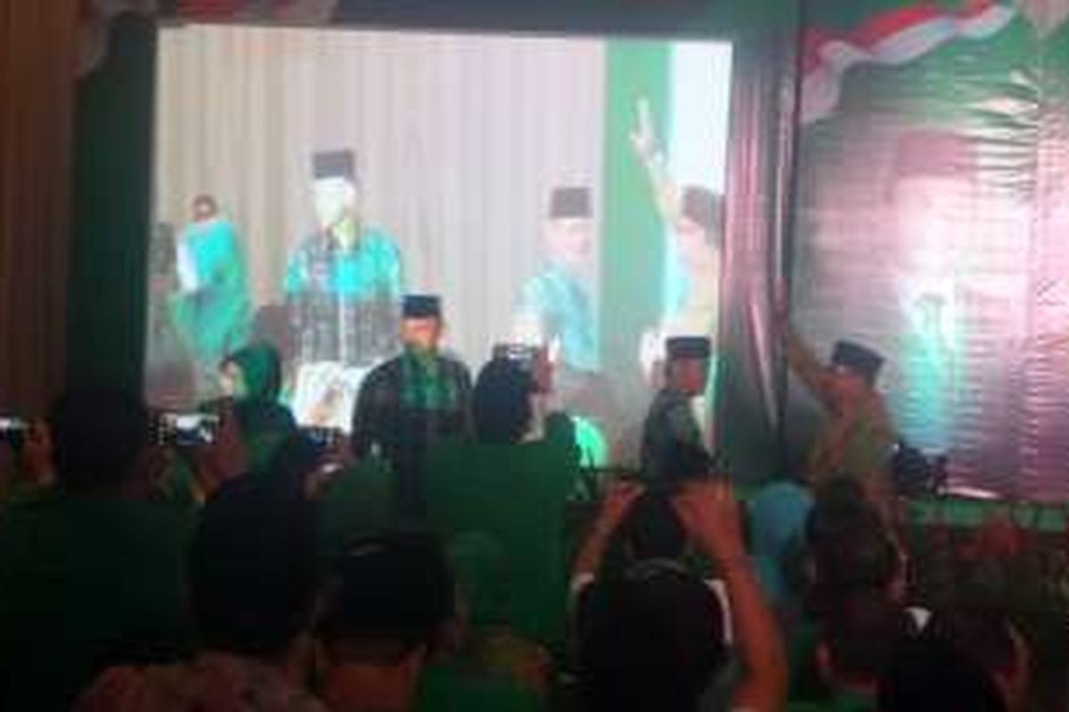Pasangan bakal calon gubernur-wakil gubernur DKI Agus Harimurti Yudhoyono-Sylviana Murni mendatangi Mukernas PPP di Ancol, Jakarta Utara, Senin (3/10/2016)