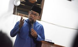 Di Pangandaran, Emil Ajak Warga Jabar Seimbangkan Urusan Dunia dan Akhirat