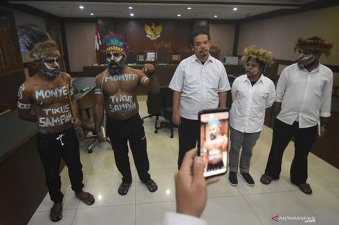 Kibarkan Bendera Bintang Kejora di Depan Istana, 6 Aktivis Papua Divonis 8 dan 9 Bulan Penjara