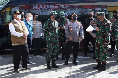 Panglima TNI Cek Pelaksanaan Sentra Vaksinasi dan PPKM Darurat di Bandung