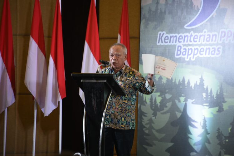 Menteri PUPR Basuki Hadimuljono berbicara di acara Dialog Nasional Rancangan dan Perencanaan Ibu Kota Baru, di Balikpapan, Rabu (2/10/2019).