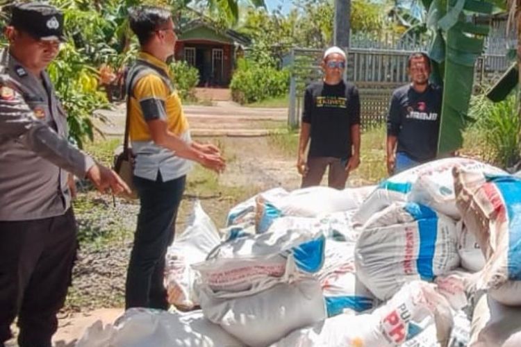 Polres Banjar Gagalkan Penyelundupan Pupuk Subsidi Ilegal, 4 Orang Diringkus