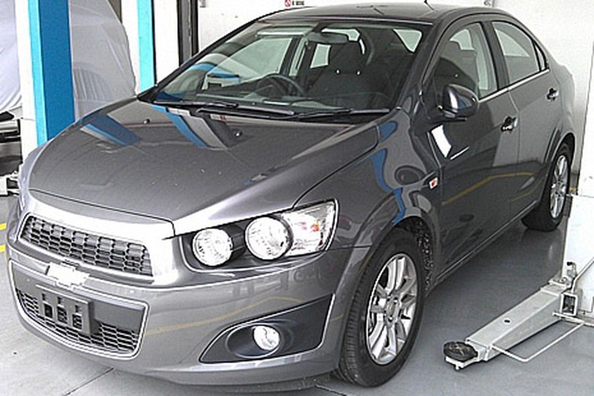 Chevrolet Aveo Sedan yang dijual di Malaysia