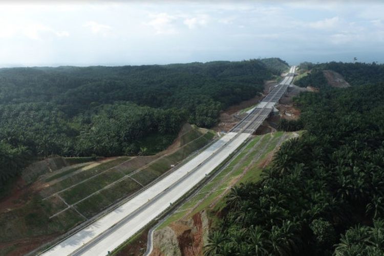Jalan Tol Taba Penanjung-Bengkulu sepanjang 17,60 km saat ini telah rampung konstruksinya.