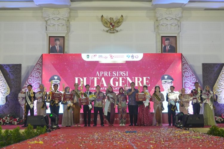 Penghargaan Duta Genre di Grha Bung Karno Klaten, Kamis (18/7/2024).