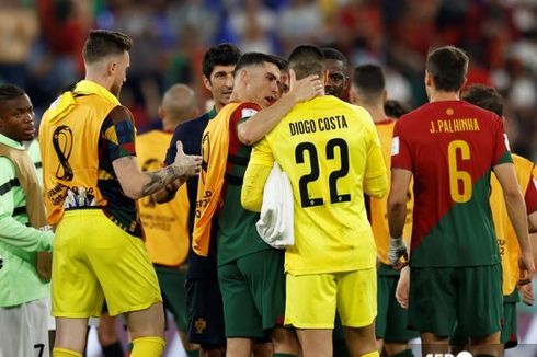 Kepedulian Ronaldo, Hibur dan Tenangkan Kiper Portugal yang Habis Blunder