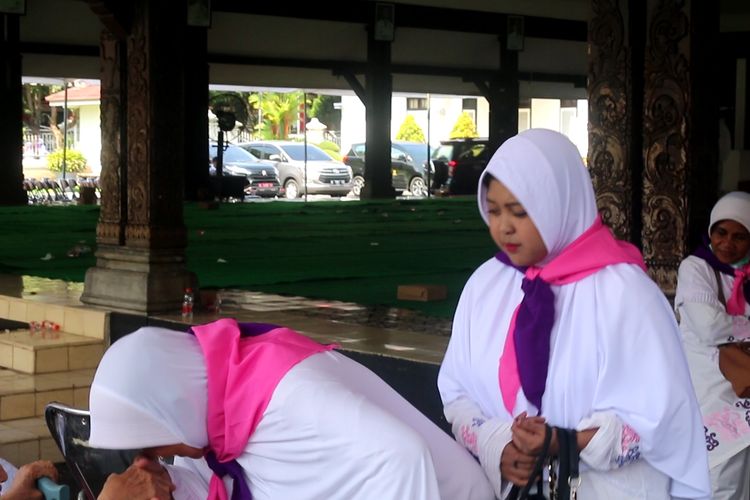Syafira Zulfa Amanda, jemaah haji termuda asal Lumajang di Pendopo Arya wiraraja, Rabu (15/5/2024)