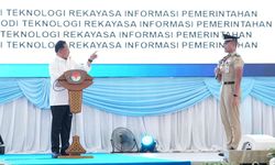 Mendagri Apresiasi 10 Wisudawan Terbaik IPDN Angkatan XXXIII dari Beragam Latar Belakang