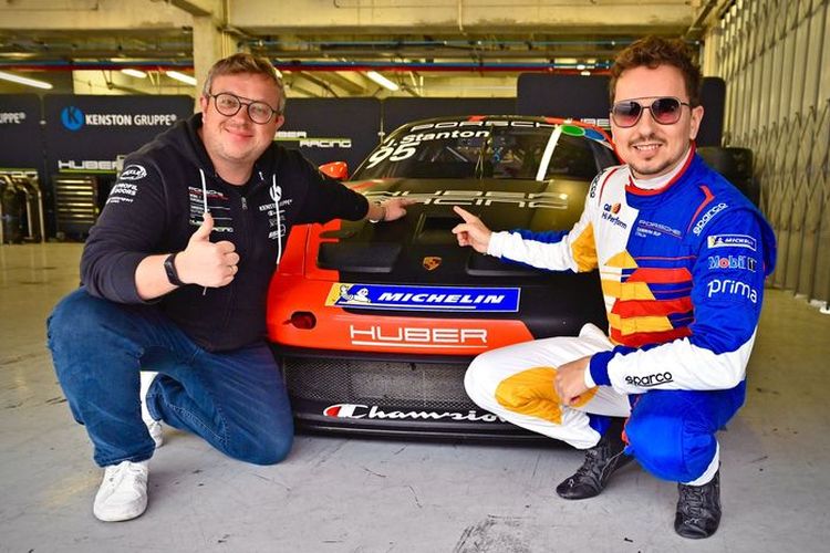 Jorge Lorenzo ikut balapan Porsche Supercup bersama tim Huber Racing.