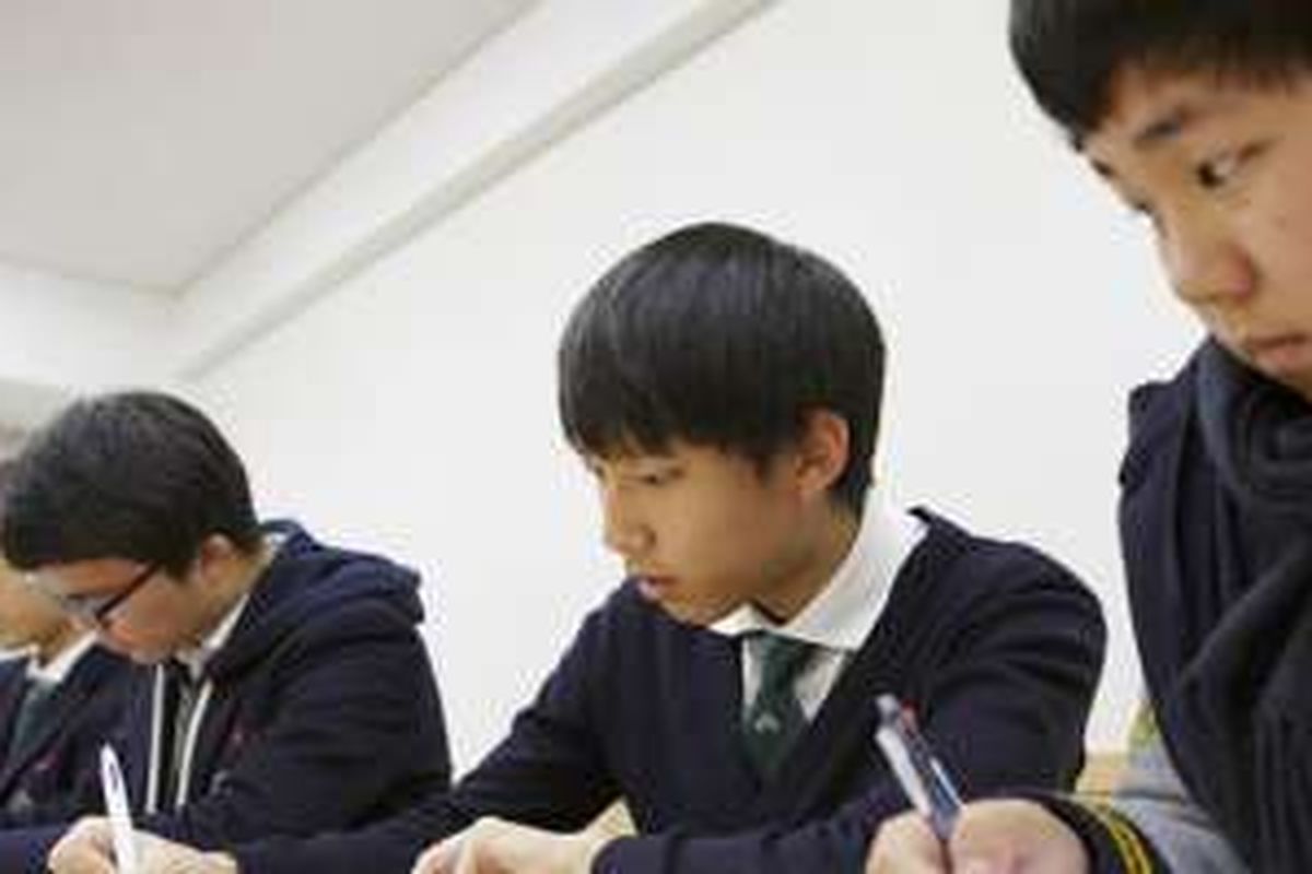 Pelajar sekolah di Korea
