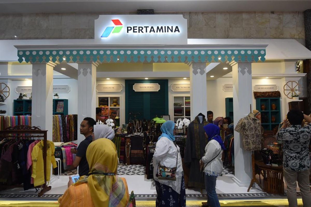 UMKM binaan Pertamina saat mengikuti pameran