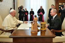 Bertemu Paus Fransiskus, Putin Terlambat 45 Menit