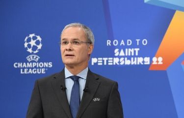 Wakil Sekretaris Jenderal UEFA, Giorgio Marchetti, kala memandu drawing atau undian babak 16 besar Liga Champions 2021-2022 di Nyon, Swiss, 13 Desember 2021.