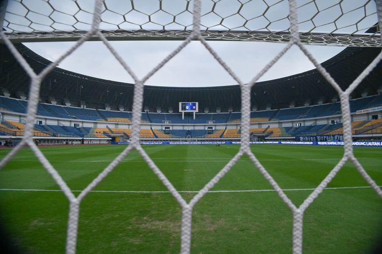Stadion Gelora Bandung Lautan Api (GBLA) 