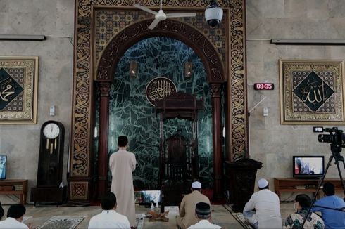 Gelar Shalat Jumat, Masjid Agung Sunda Kelapa Belum Wajibkan Sertifikat Vaksin