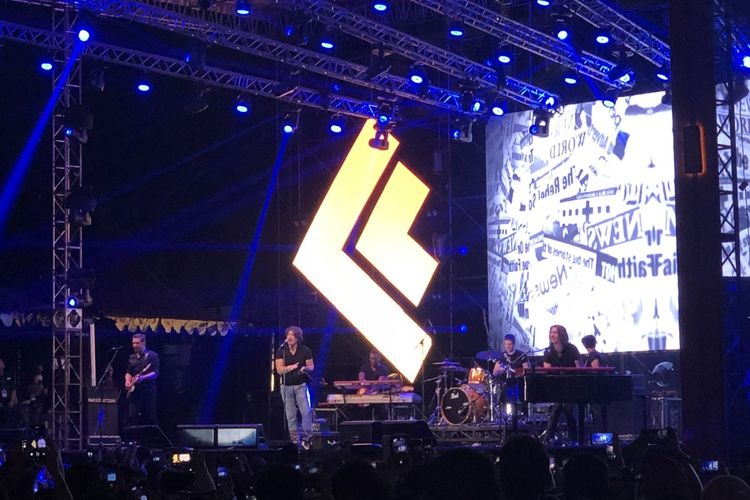 Band asal Amerika Serikat Hanson tampil di The 90?s Festival yang digelar di Gambir Expo Kemayoran, Jakarta, Sabtu (23/11/2019). 