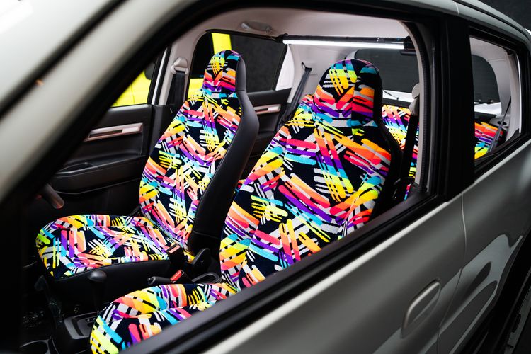 Ilustrasi retrim jok fabric di Ferari Jok