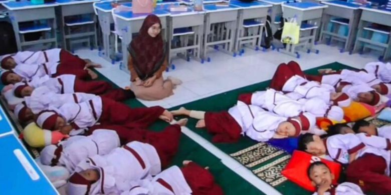 SD Muhammadiyah IV terapkan Mapel Tidur Siang buat siswa. 