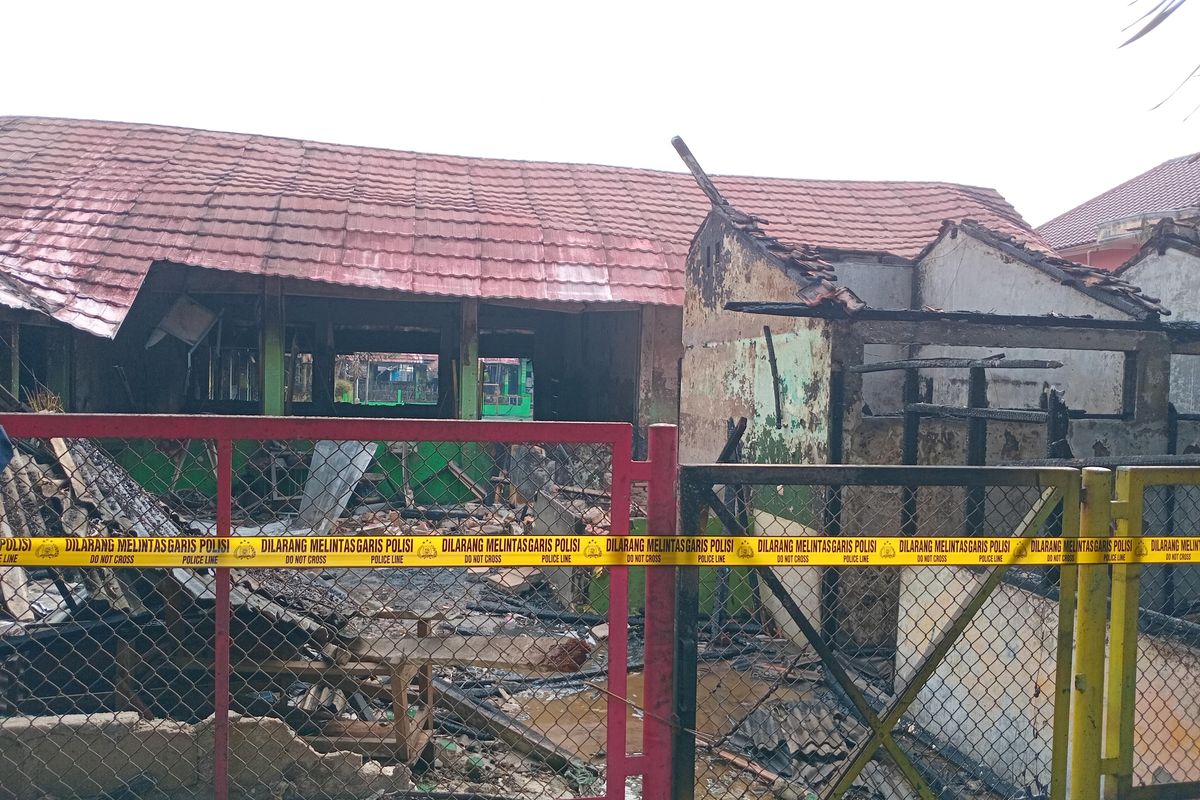 Wakasek: Gedung SDN 01 Pondok Bambu yang Terbakar Segera Dipugar