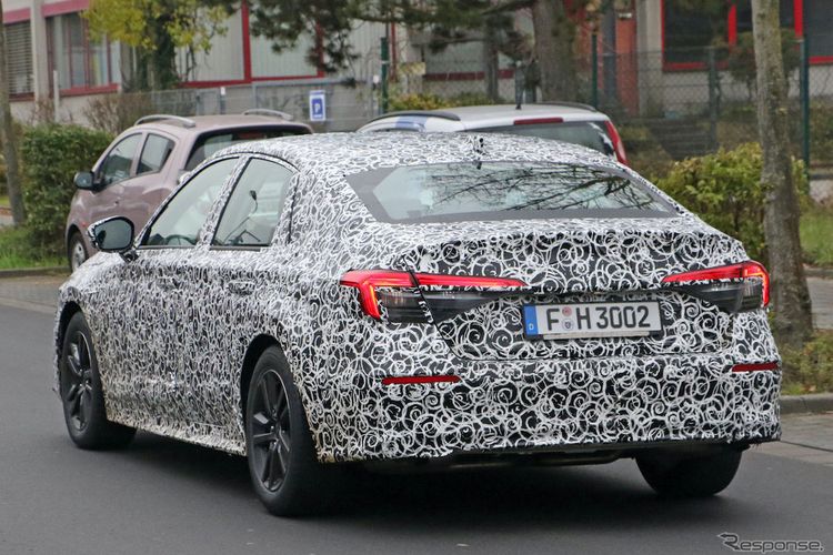 Spyshot tampilan belakang Honda Civic generasi terbaru.