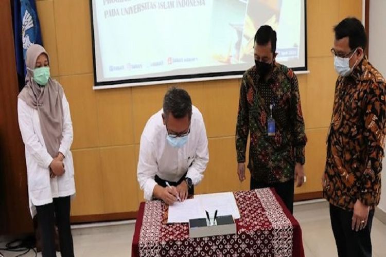 UII Yogyakarta membuka prodi Magister Kimia sebagai respons atas permasalahan farmasai di Tanah Air, salah satunya penyediaan bahan baku obat 