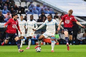 Calvin Verdonk Disorot Media Perancis Usai Bawa Lille Libas Marseille 2-1