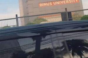 Kebakaran di Binus Kemanggisan Jakbar, Asap Tebal Kepung Area Kampus