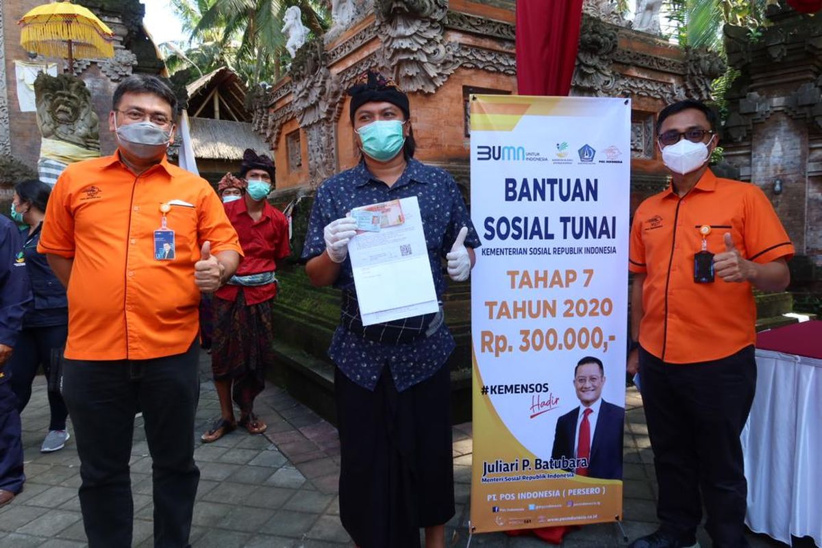 Penyaluran Bansos BST, BSB dan Program Kartu Sembako di Kabupaten Badung, Jumat 16/10/2020).

 

