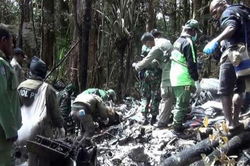 Tim DVI Ambil Sampel DNA Keluarga Korban Trigana Air di Muna