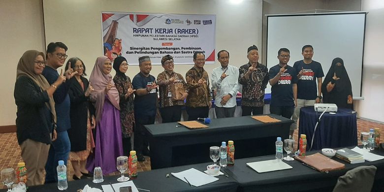 Permbukaan Rapat Kerja Himpunan Pelestari Bahasa Daerah Sulawesi Selatan (HPBD Sulsel) di Makassar, Kamis (9/11/2023).
