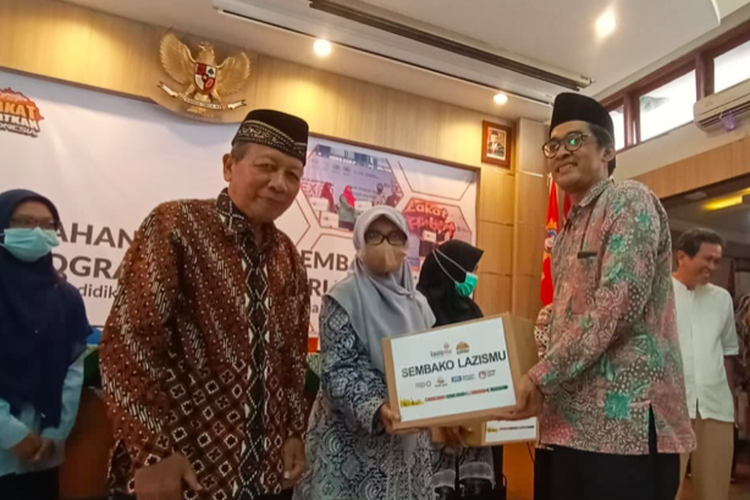 Lazismu sumbangkan 500 Paket sembako untuk para guru di DI Yogyakarta