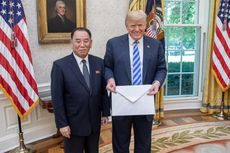 Lewat Surat, Kim Jong Un Undang Trump ke Korea Utara pada Bulan Juli
