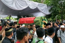 Jenazah Almarhum AM Fatwa Tiba di Rumah Duka