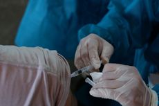 Vaksinasi Harian Covid-19 di Indonesia Menurun dan Belum Capai Target