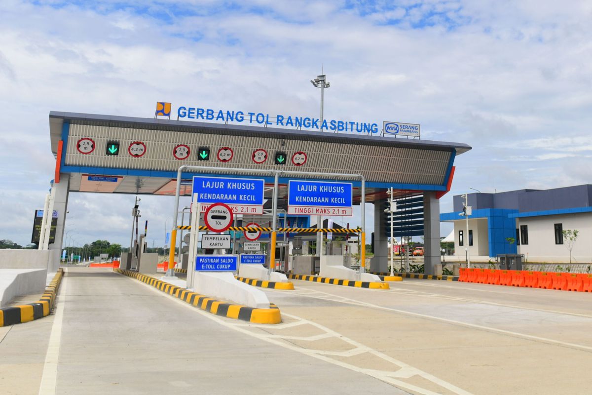 Gerbang Tol Rangkasbitung turut Jalan Tol Serang-Panimbang