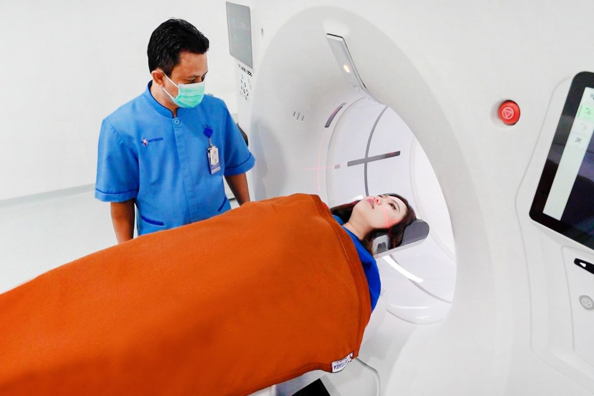 Ilustrasi pemeriksaan CT Scan