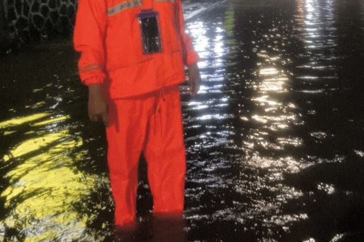 2 RT di Mampang Prapatan Masih Terendam Banjir Pagi Ini