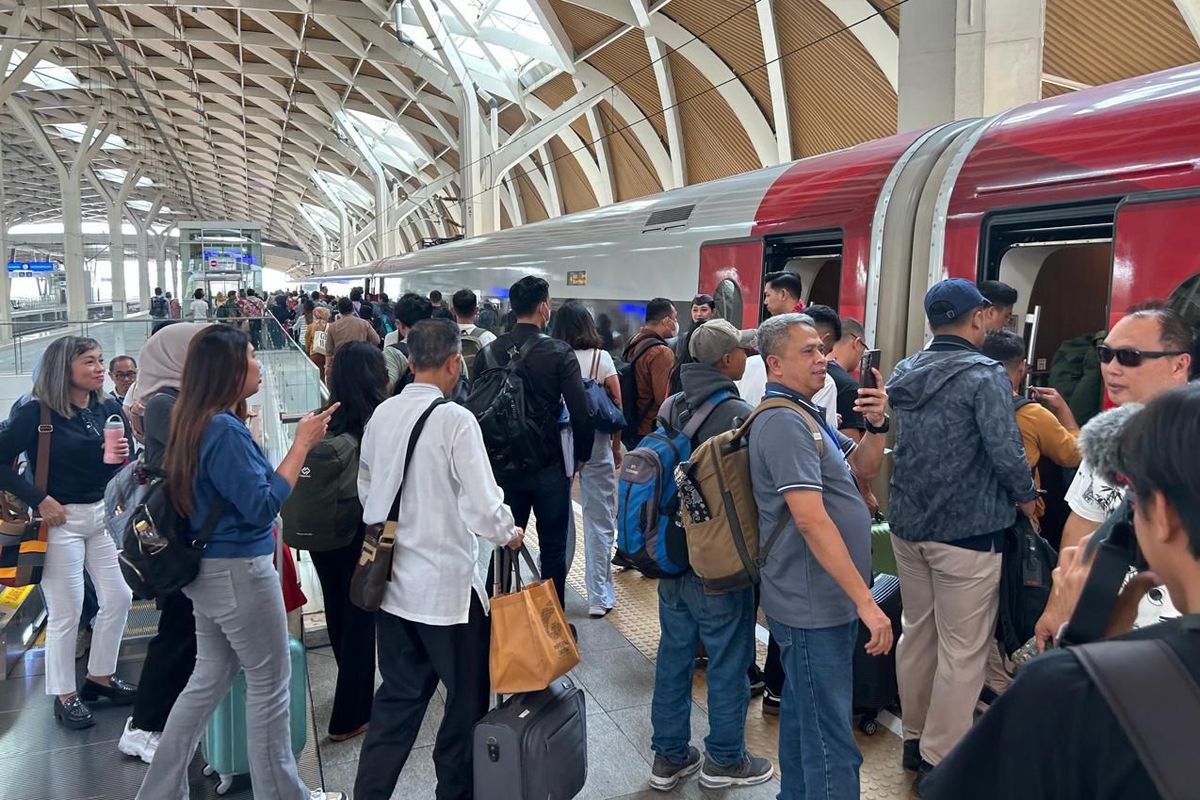 Cara Reschedule Tiket Kereta Cepat Whoosh Bandung-Jakarta Masa Arus Balik Lebaran 2025