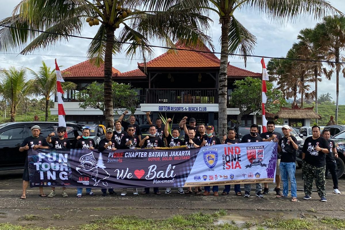 Pajero Indonesia ONE (PI.ONE) dari beberapa chapter yang ada di wilayah Jabodetabek dan Banten yang mendapat undangan dari IMI DKI Jakarta untuk melaksanakan kegiatan Touring We Love Bali 2020.