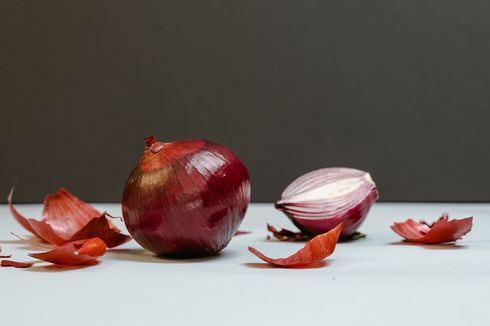 Benarkah Jus Bawang Bombai Bisa Mengatasi Rambut Rontok?