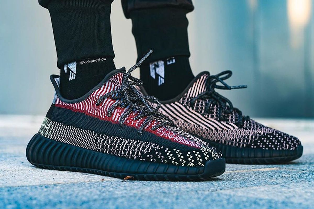 Gambar sepatu adidas clearance yeezy boost 350 v2