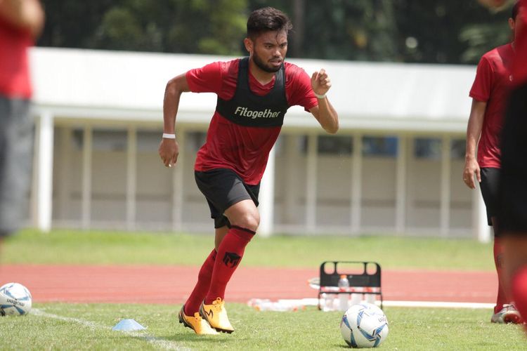 Saddil Ramdani saat menjalani sesi latihan. Pada Liga 1 2020, Saddil akan memperkuat Bhayangkara FC.