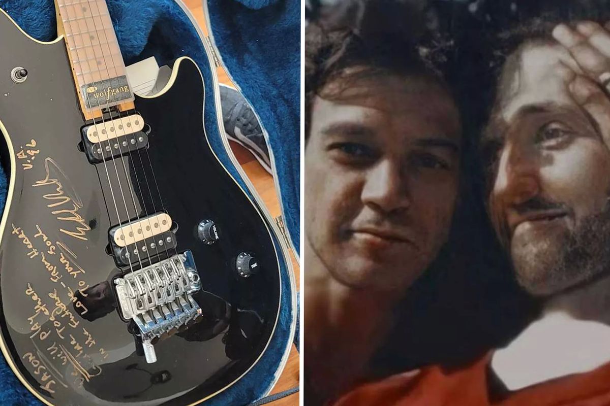 Eddie Van Halen bersama Jason Becker dan gitar Peavey Wolfgang 