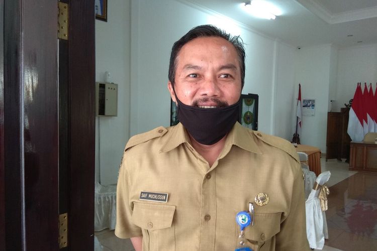 Kepala Dinas Kominfo Kabupaten Magetan Saif Muchlisun. 2 pasien positif virus corona karyawan pabik rokok sampoerna Surabaya ditolak warga saat pulang kampung.