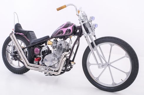 Suzuki Thunder 250 Chopper, Sensasi Berkendara Layaknya Sultan