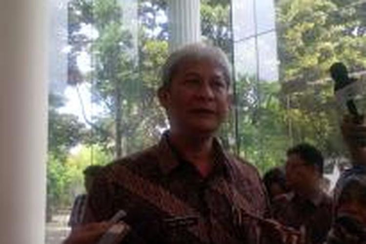 Kepala Lembaga Kebijakan Pengadaan Barang dan Jasa Agus Prabowo di Kantor Wakil Presiden Jakarta, Kamis (6/8/2015). 
