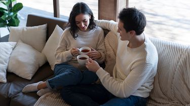 Deep Talk: Ketika Ngobrol Biasa Jadi Percakapan Penuh Makna