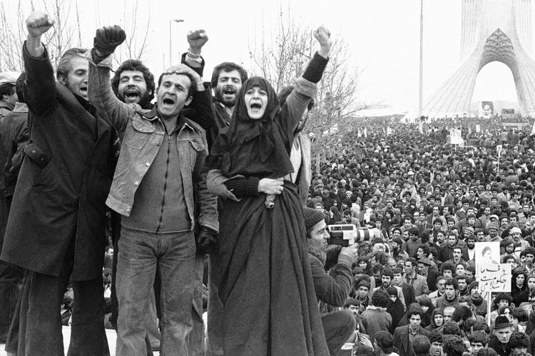 Massa Islam Syiah di Iran selama Revolusi Iran 1979.